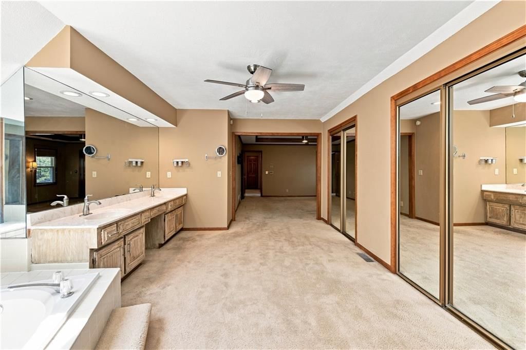 2700 NW Bent Tree Circle — photo 22