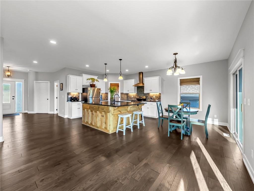 8615 NW 74th Terrace — photo 9