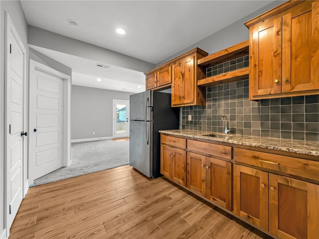 8615 NW 74th Terrace — photo 32
