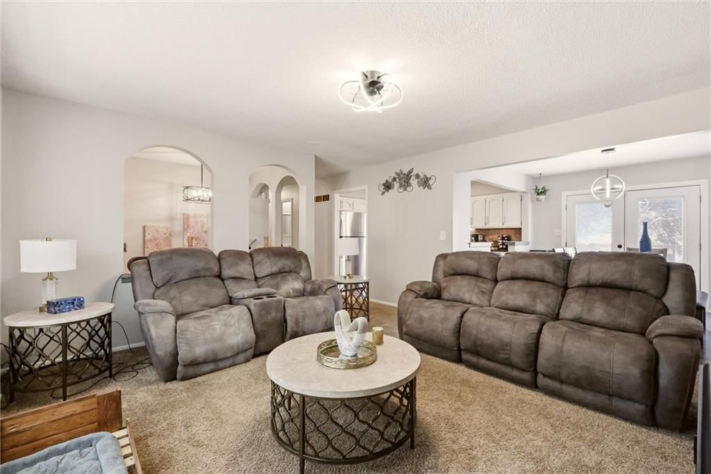 20409 E Millhaven Street — photo 8