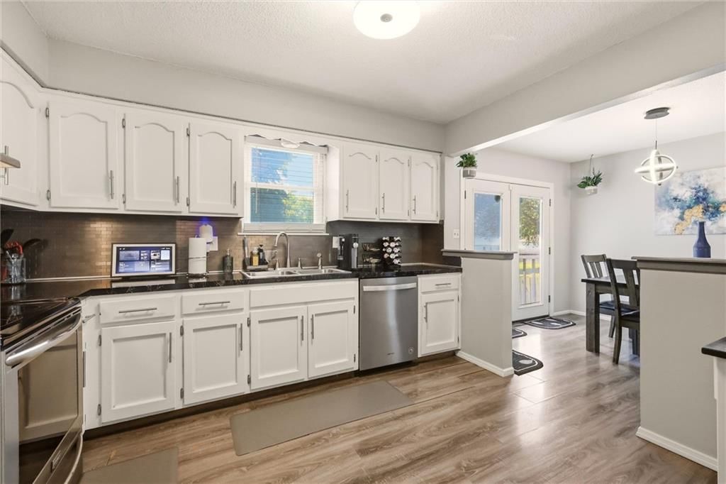 20409 E Millhaven Street — photo 14