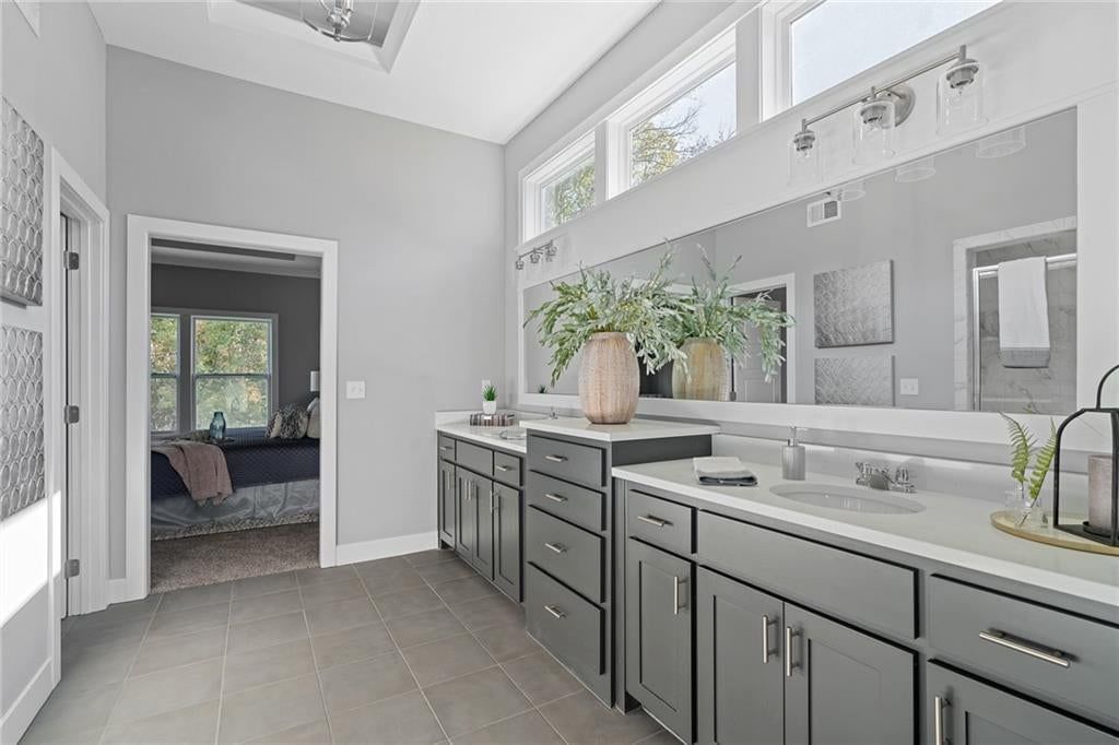 2328 W Wabash Street — photo 30