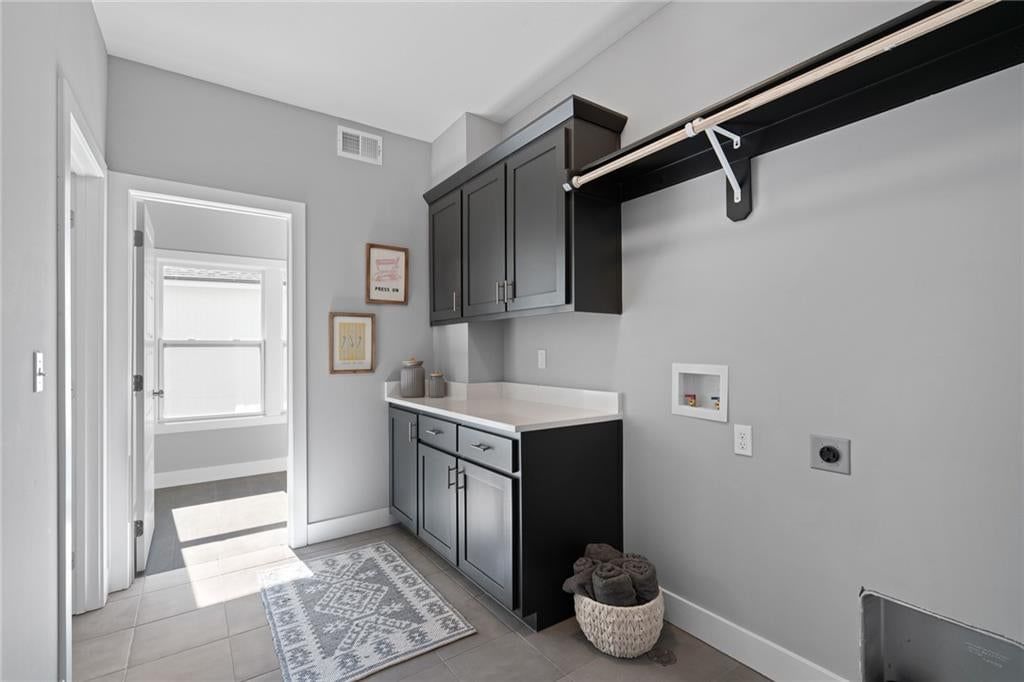 2328 W Wabash Street — photo 33
