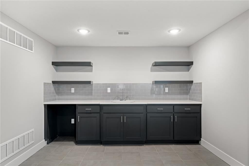 2328 W Wabash Street — photo 44
