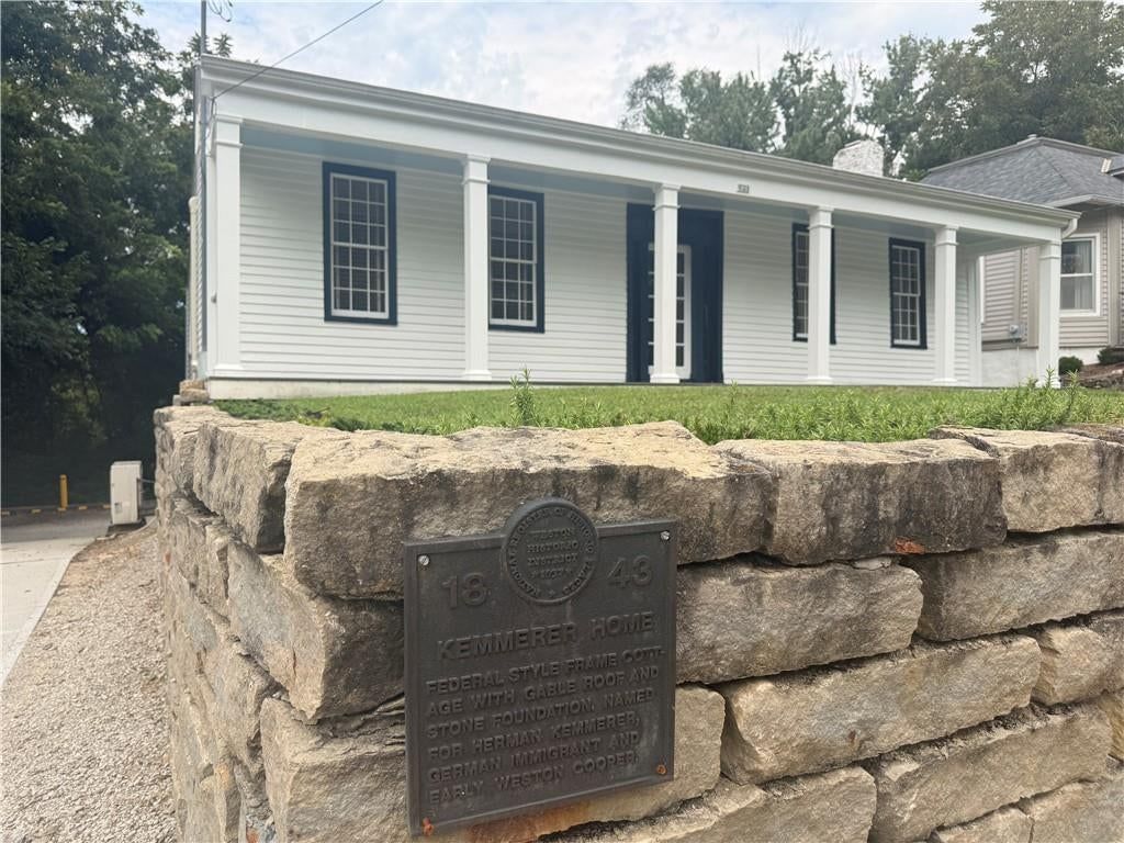 633 Main Street, Weston, MO: listing photo 2