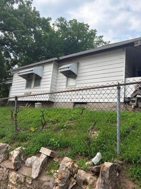 400 N Belmont Avenue — photo 2