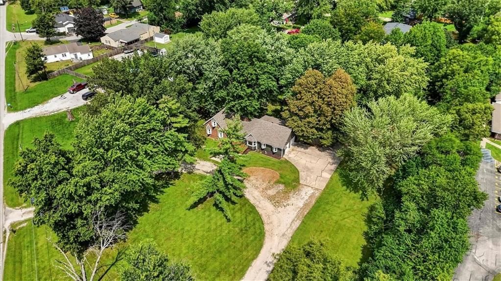 315 S Peculiar Drive — photo 1