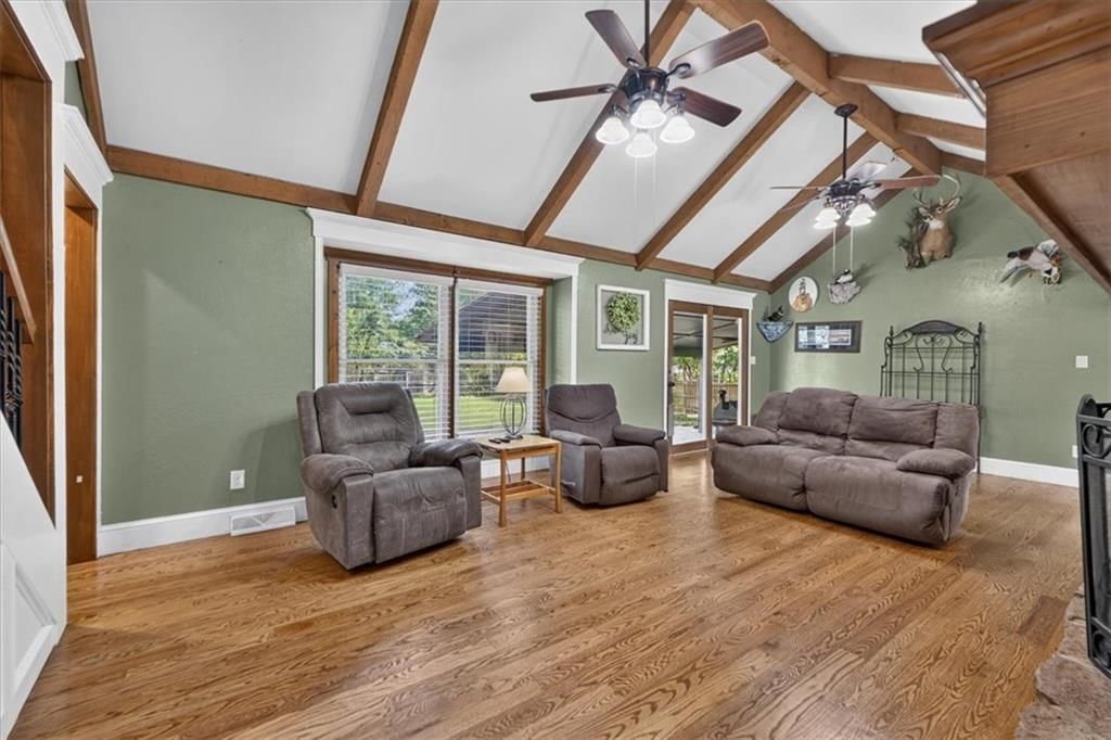 315 S Peculiar Drive — photo 17