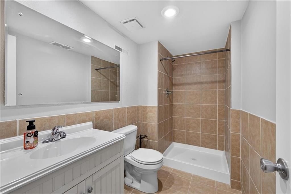 315 S Peculiar Drive — photo 39