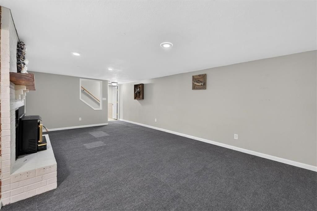 315 S Peculiar Drive — photo 40