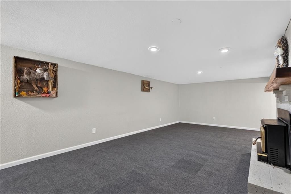315 S Peculiar Drive — photo 41
