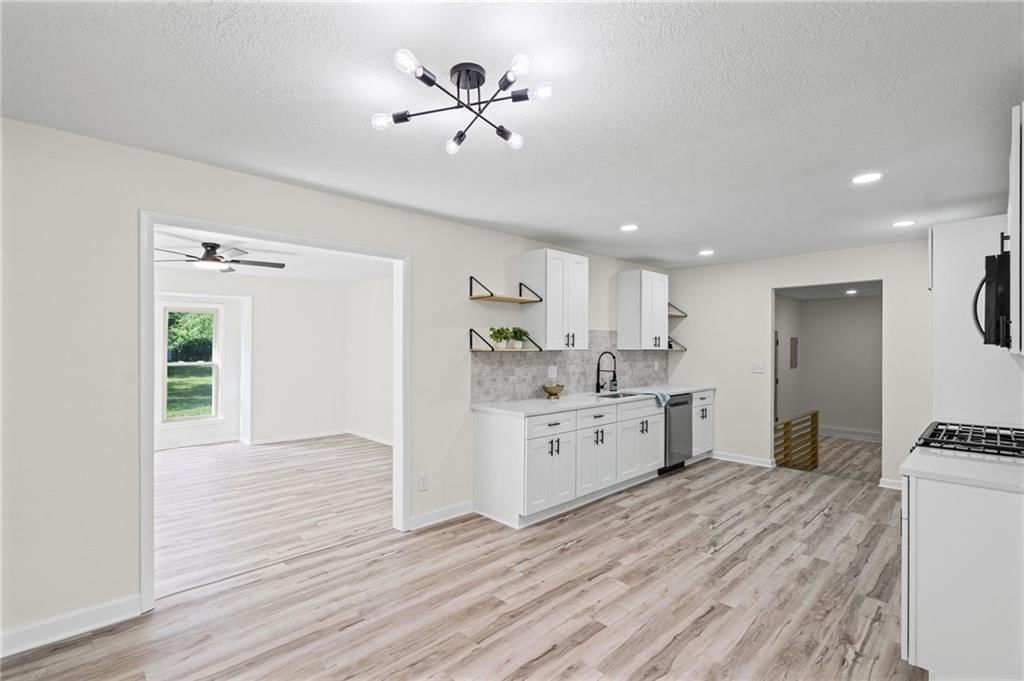 9909 E 77th Terrace — photo 8