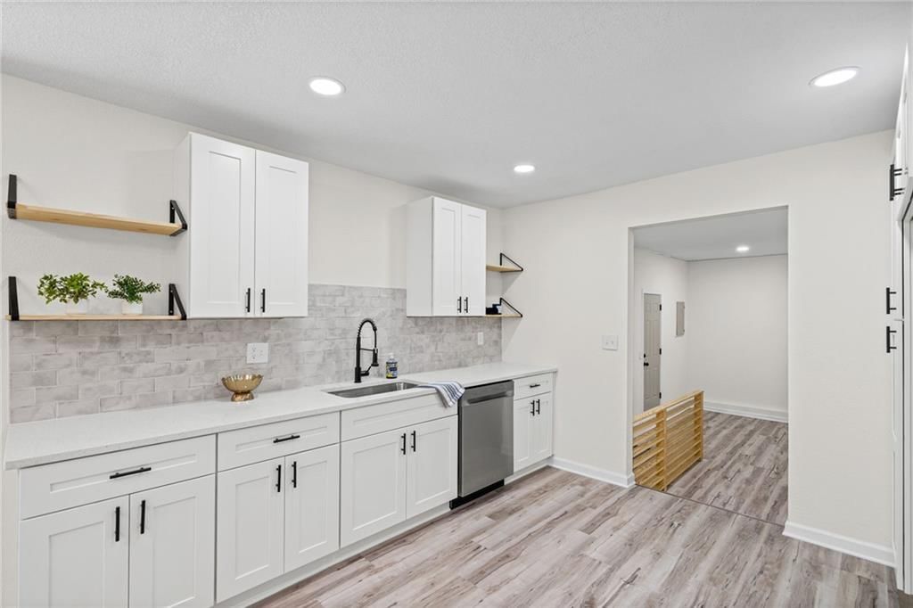 9909 E 77th Terrace — photo 10