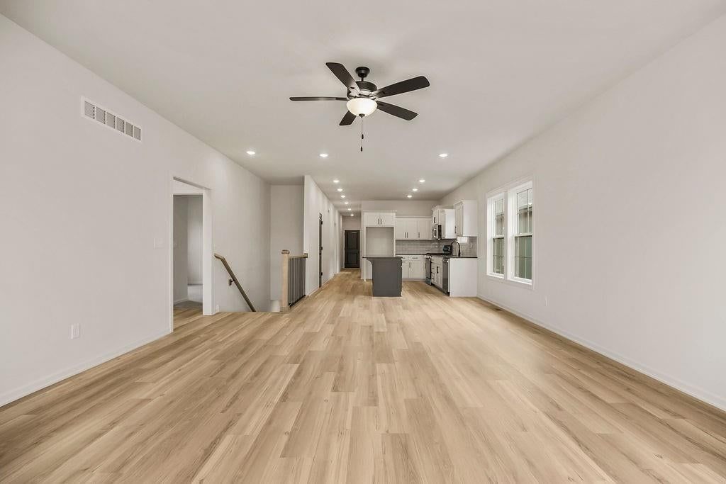 1600 Cottonwood Creek Avenue — photo 6