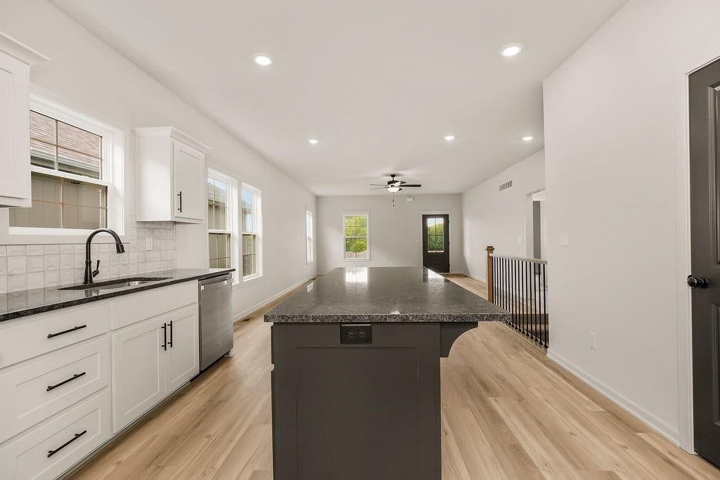 1600 Cottonwood Creek Avenue — photo 10