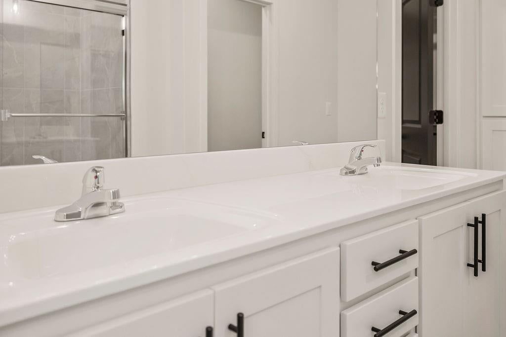 1600 Cottonwood Creek Avenue — photo 17
