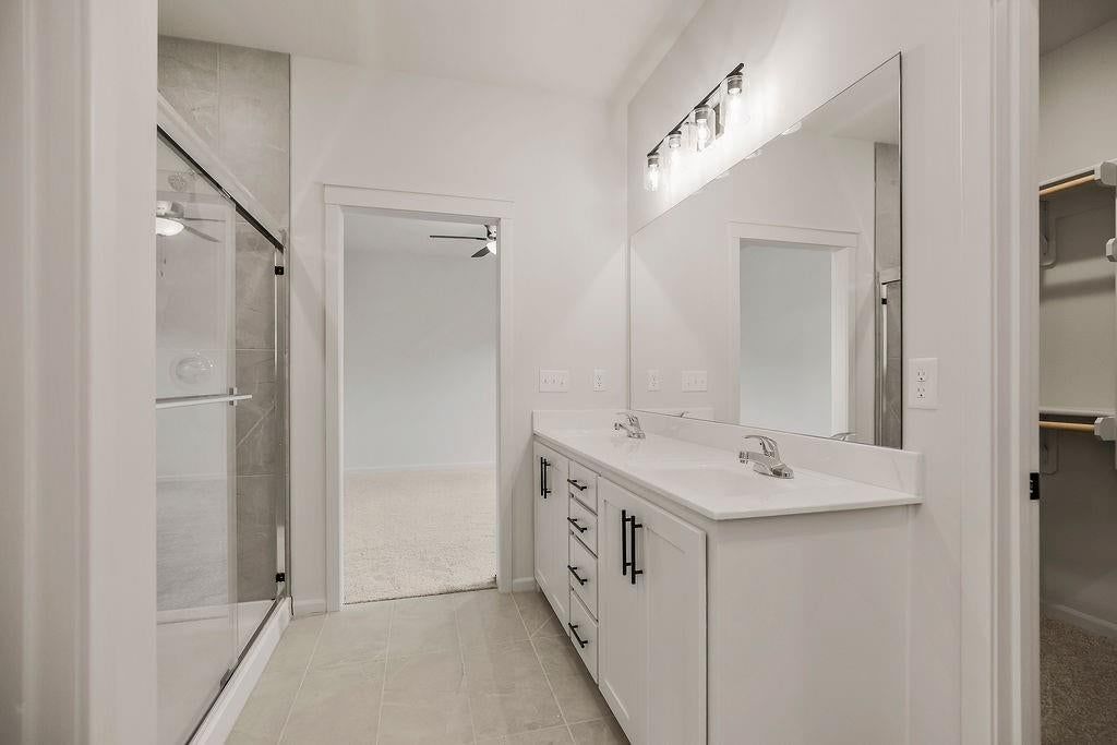 1600 Cottonwood Creek Avenue — photo 18