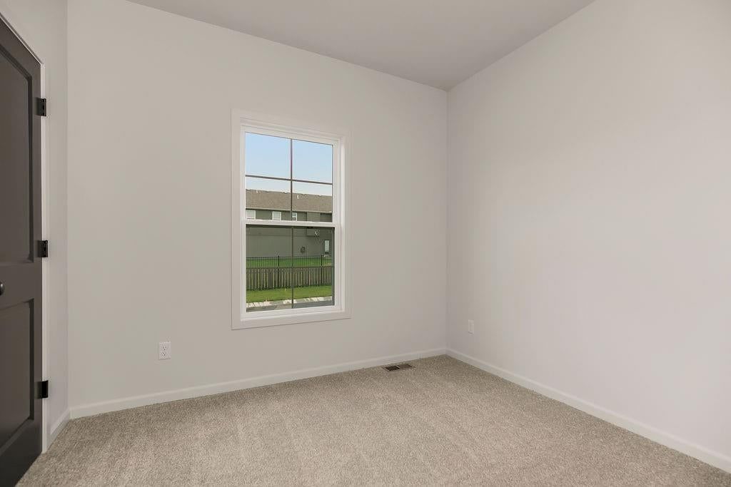 1600 Cottonwood Creek Avenue — photo 20