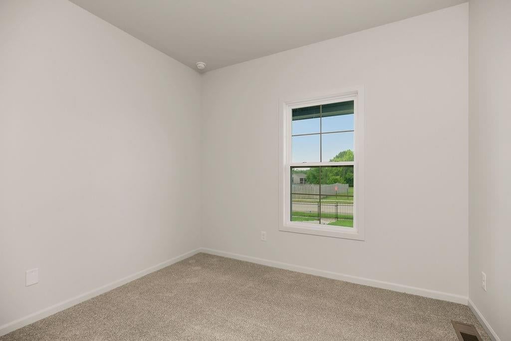 1600 Cottonwood Creek Avenue — photo 24