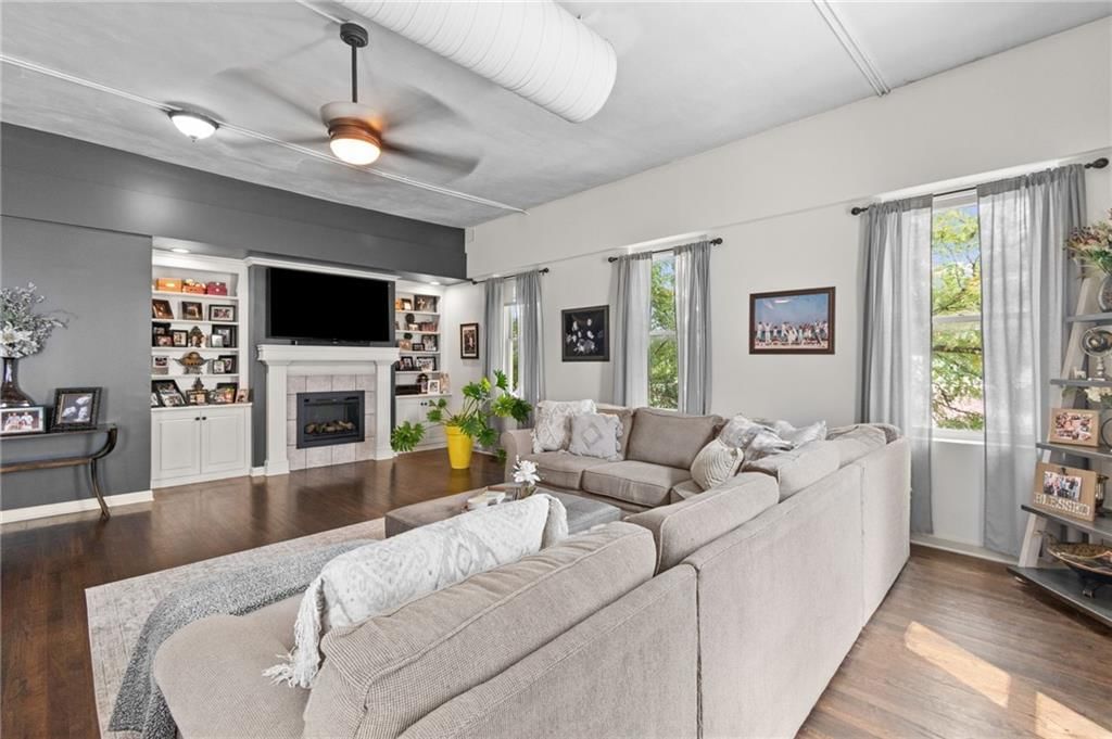 1120 W Main Street — photo 20