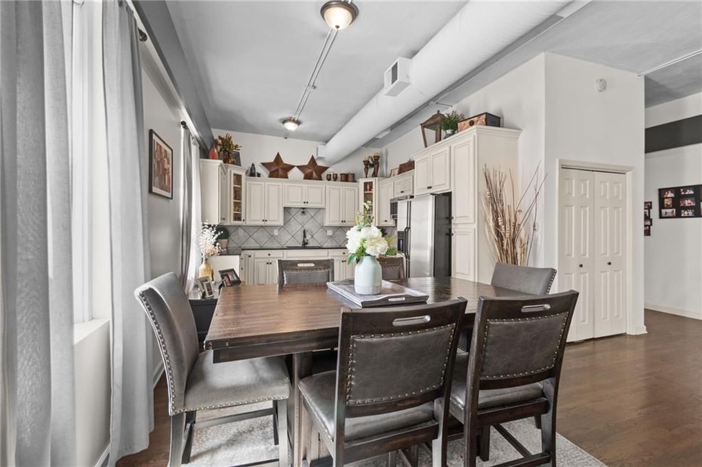 1120 W Main Street — photo 21