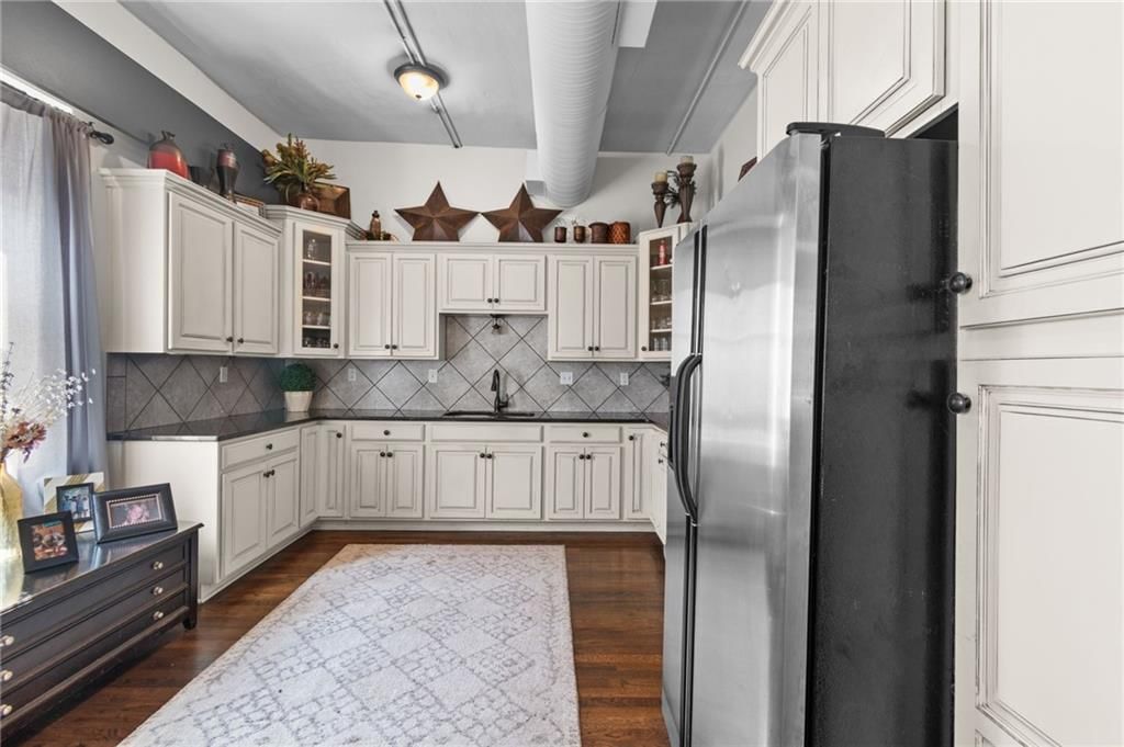 1120 W Main Street — photo 22