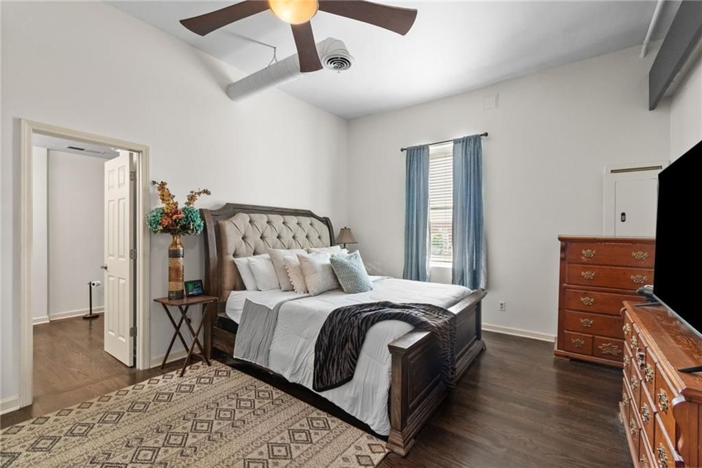 1120 W Main Street — photo 32