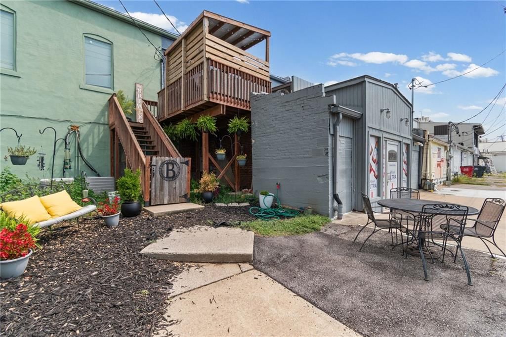 1120 W Main Street — photo 39
