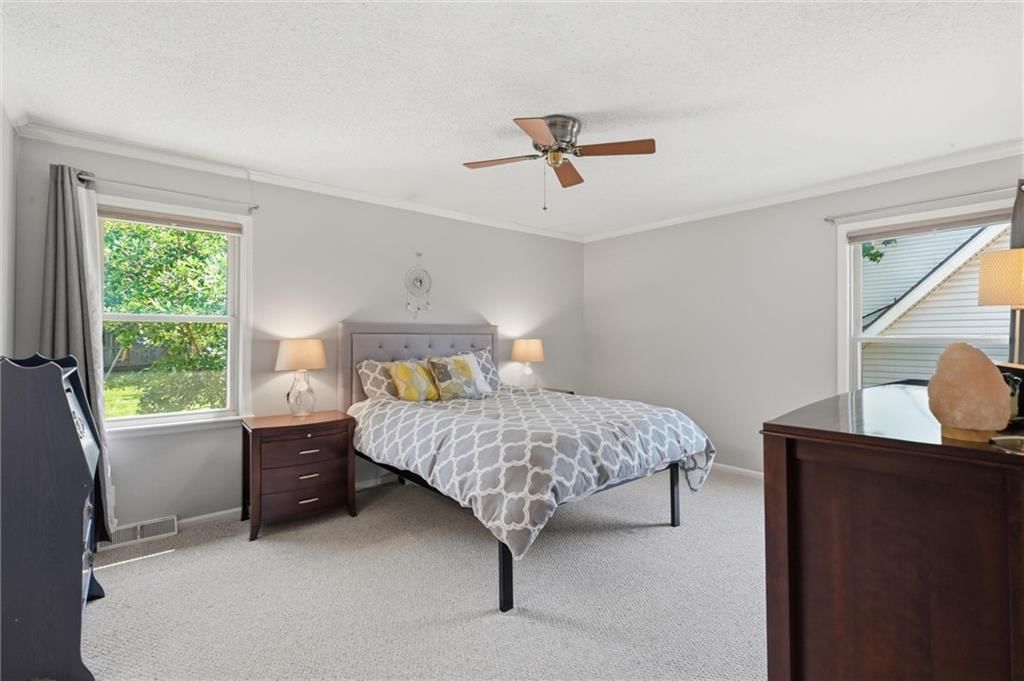 13511 S Locust Street — photo 18