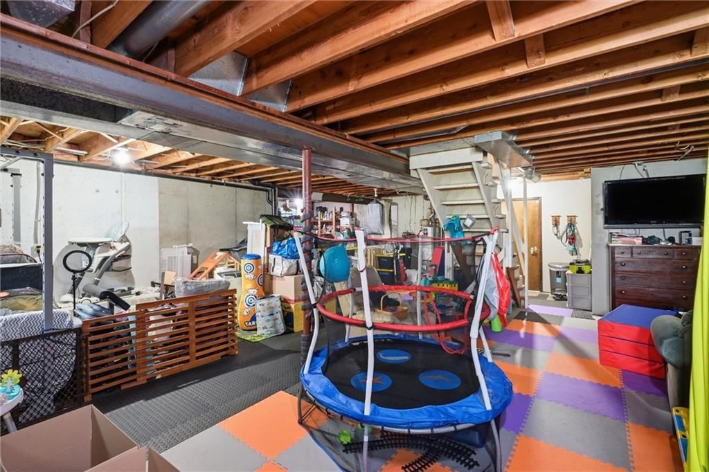 13511 S Locust Street — photo 27