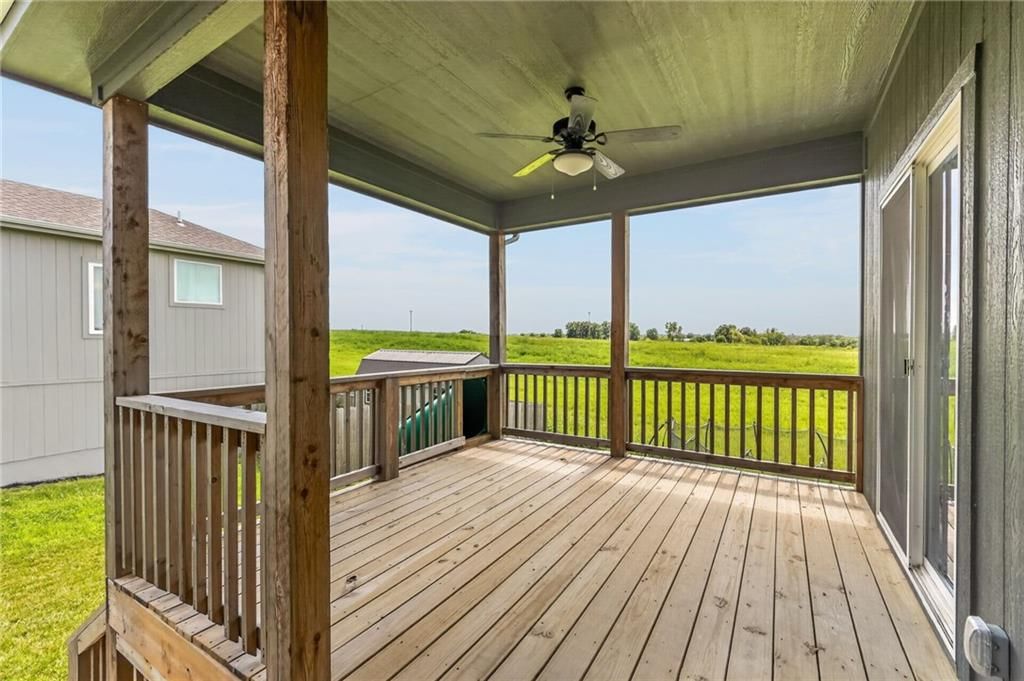 1015 Fox Trot Drive — photo 5