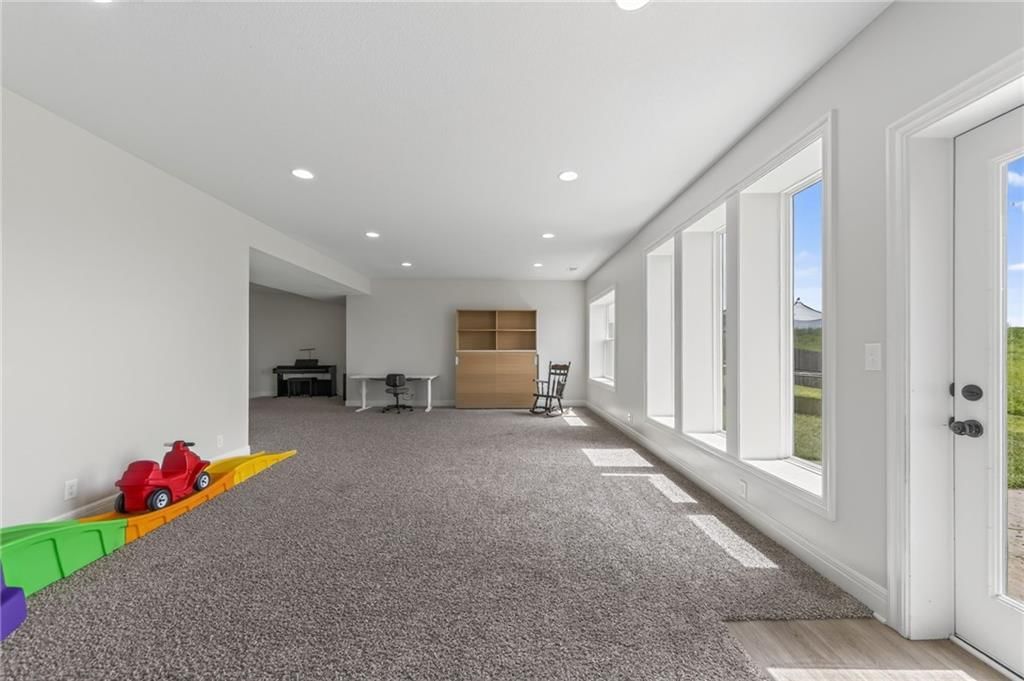 1015 Fox Trot Drive — photo 28