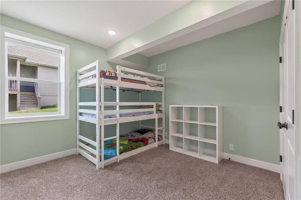 1015 Fox Trot Drive — photo 32
