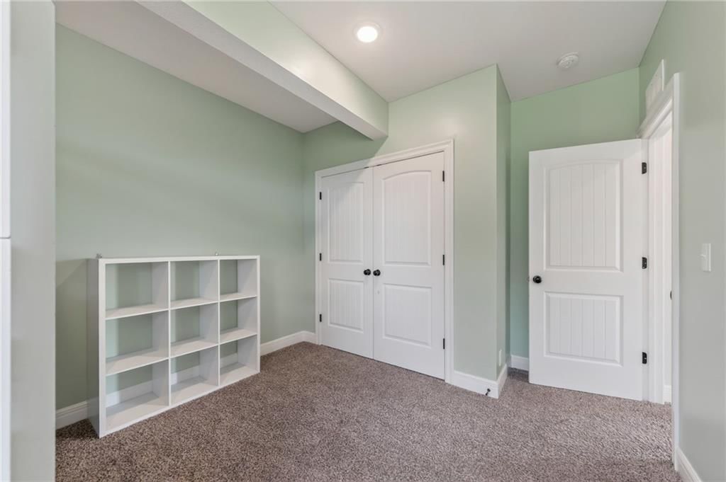 1015 Fox Trot Drive — photo 33