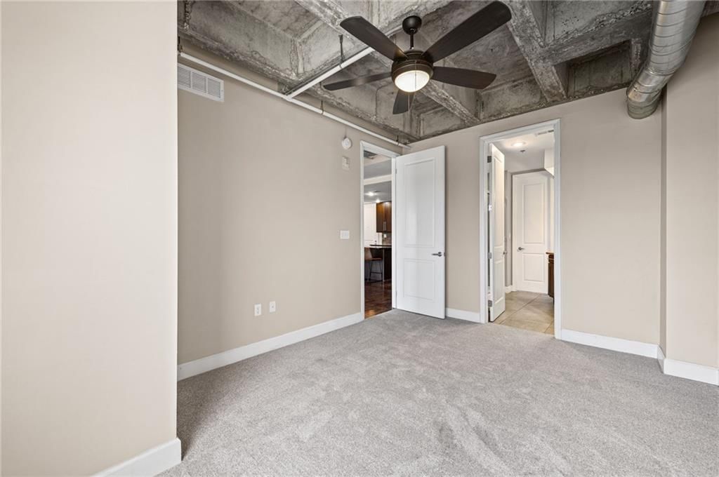2940 Baltimore Avenue — photo 14