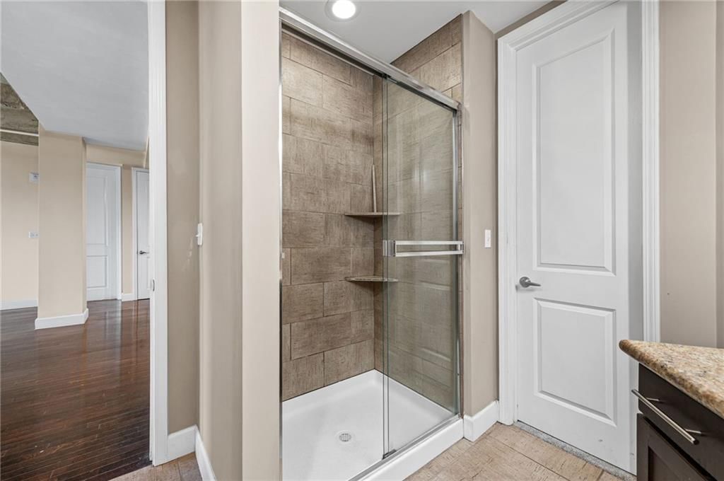 2940 Baltimore Avenue — photo 16