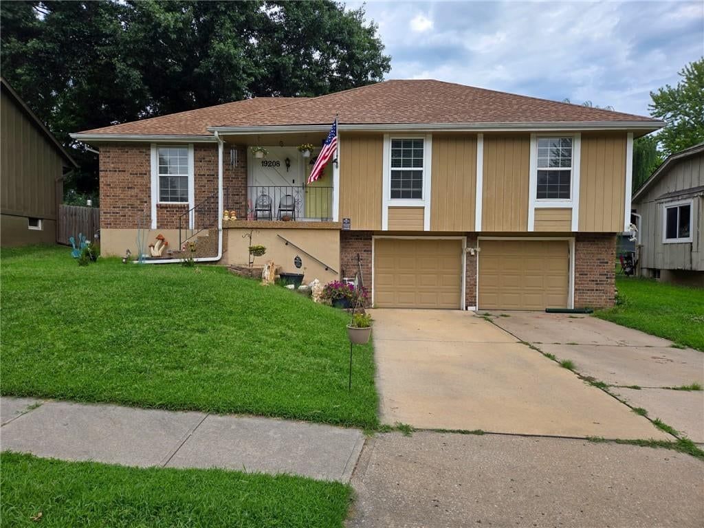 19208 E 14th Street N, Independence, MO