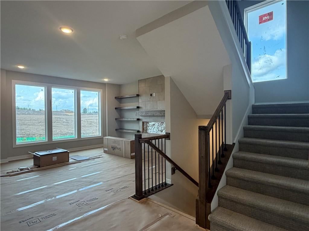 Photo 5 of 26 - 830 Reed Drive, Raymore, MO 64083