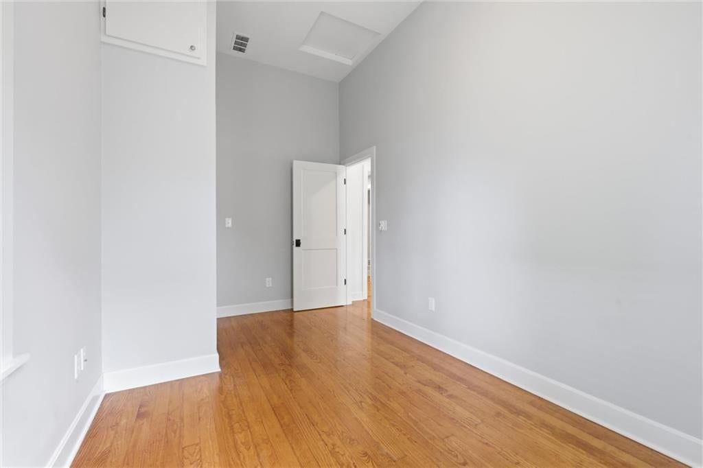 945-945 1/2 Kentucky Street — photo 31