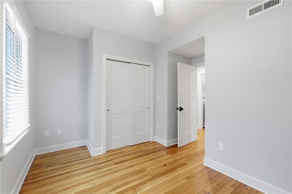 945-945 1/2 Kentucky Street — photo 43