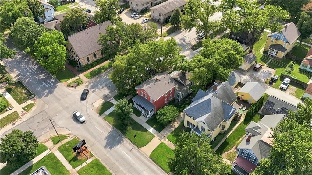 945-945 1/2 Kentucky Street — photo 52