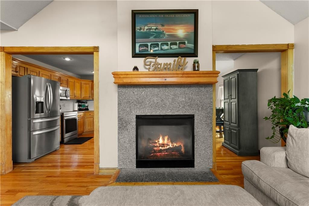 Photo 7 of 37 - 8530 NE 109th Terrace, Kansas City, MO 64157