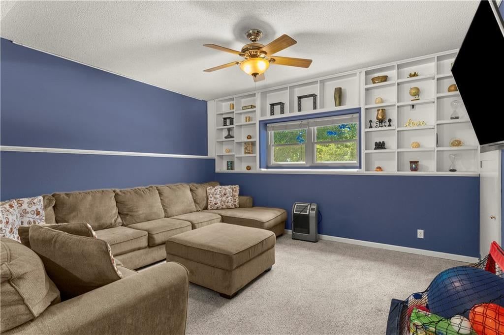 Photo 22 of 37 - 8530 NE 109th Terrace, Kansas City, MO 64157