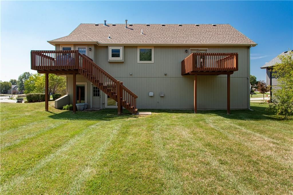 Photo 28 of 37 - 8530 NE 109th Terrace, Kansas City, MO 64157