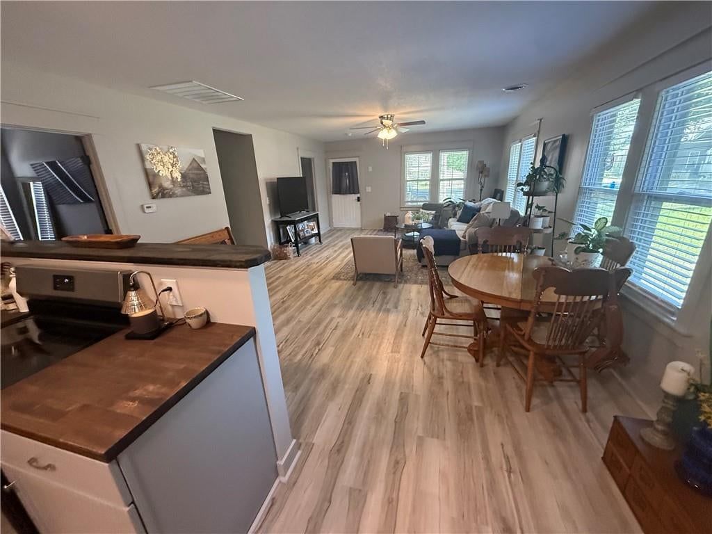 832 S Hickory Street — photo 5