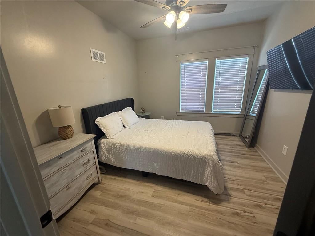 832 S Hickory Street — photo 18