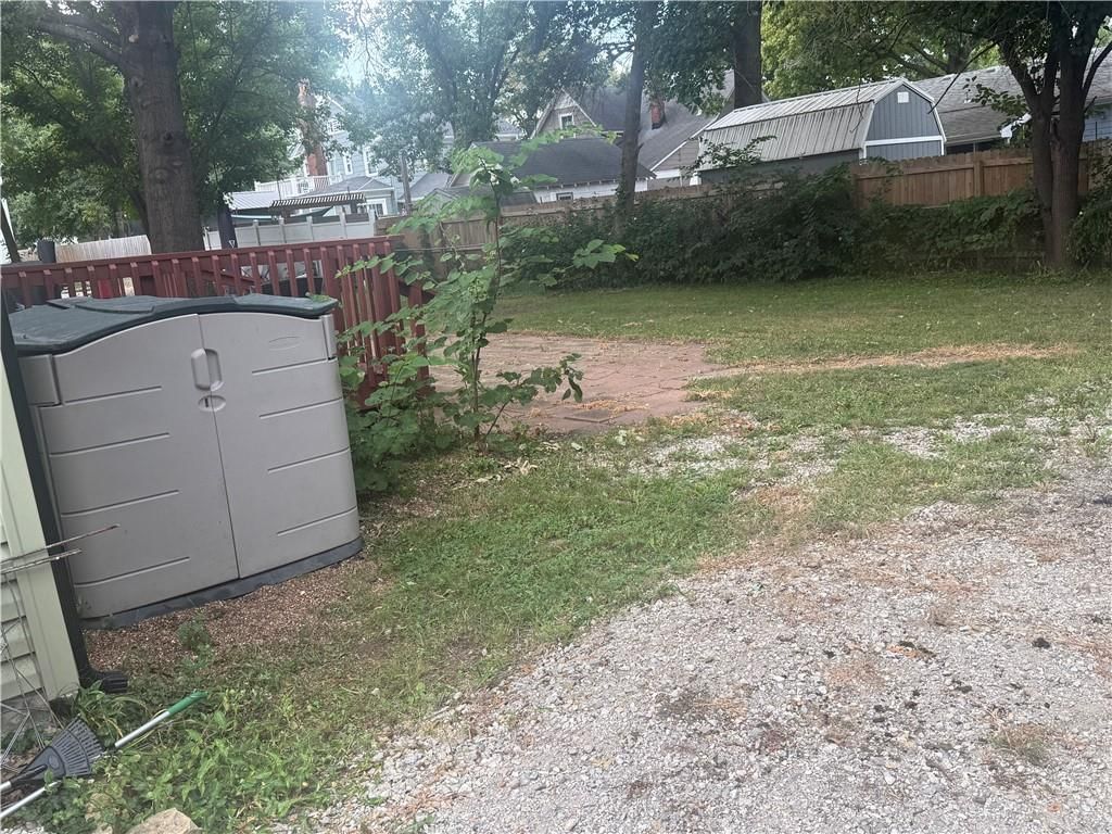 832 S Hickory Street — photo 28