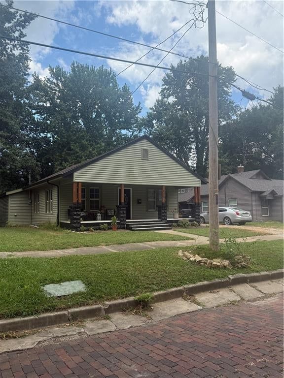 832 S Hickory Street — photo 30