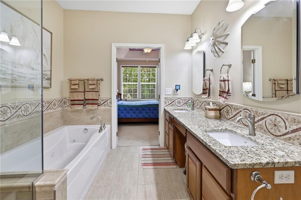 11287 S Chouteau Street — photo 34