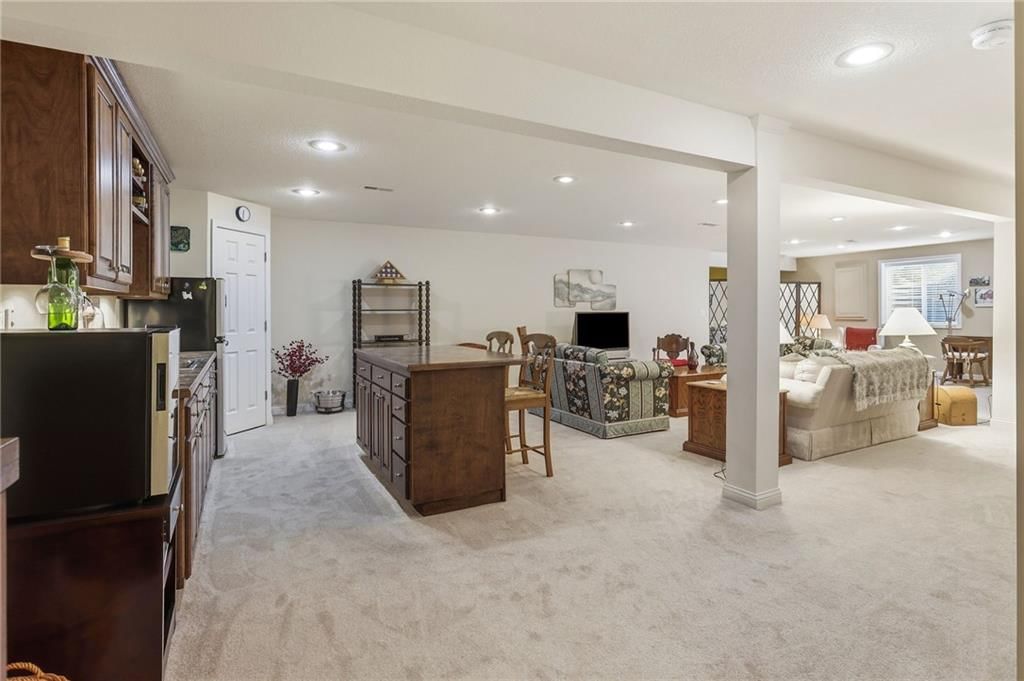 11287 S Chouteau Street — photo 36